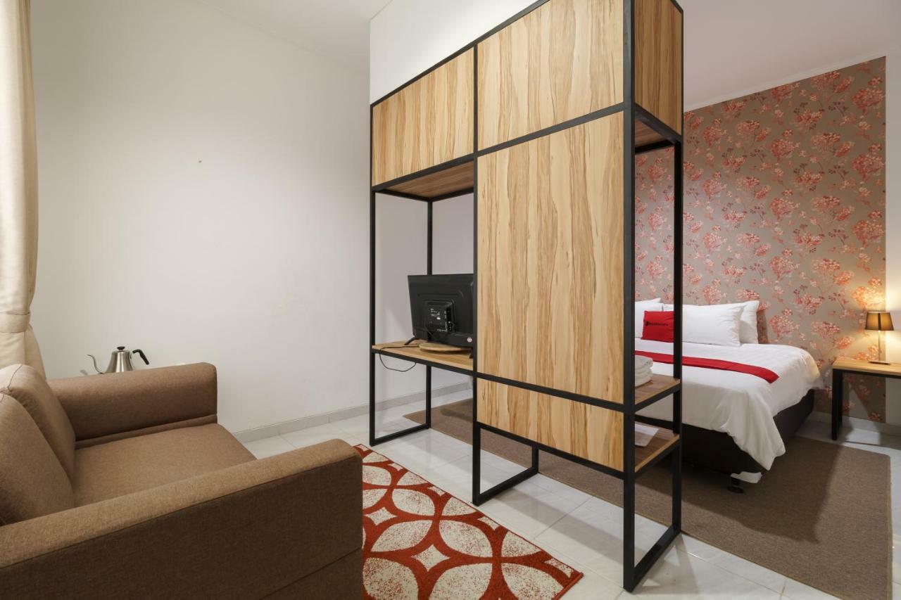 RedDoorz Plus near Exit Toll Puncak 2 Bogor Exterior foto